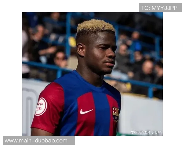 罗马诺透露顶级俱乐部盯上19岁中场斯米特转会费或超4000万欧